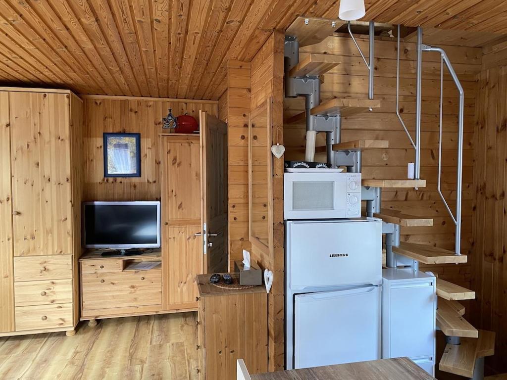 Holzhaus Mit Direktem Wasserzugang In Berlin-Koepenick Extérieur photo